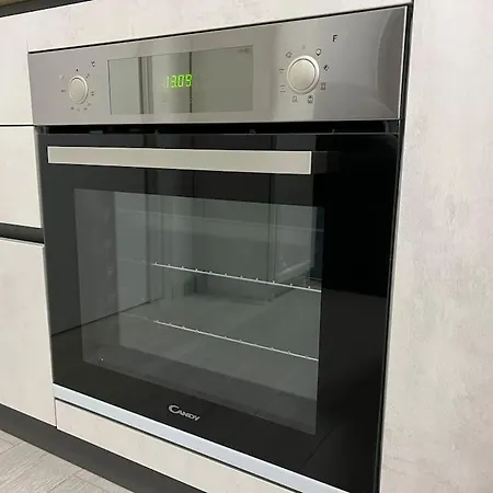 דירה La Casetta A Fondazione Prada מילאנו